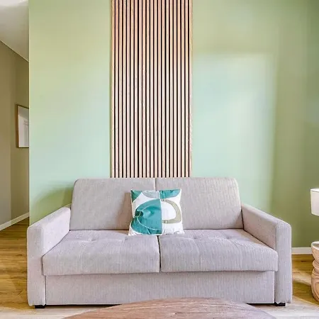 Apartment Proche Olympiade -ii *